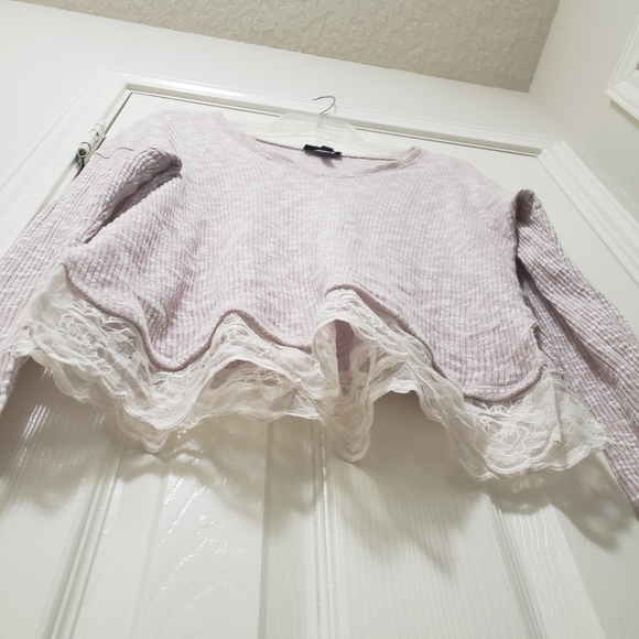 Jessica Simpson M ribbed vneck clouds floating by pattern scalloped lace trim - Picture 5 of 9